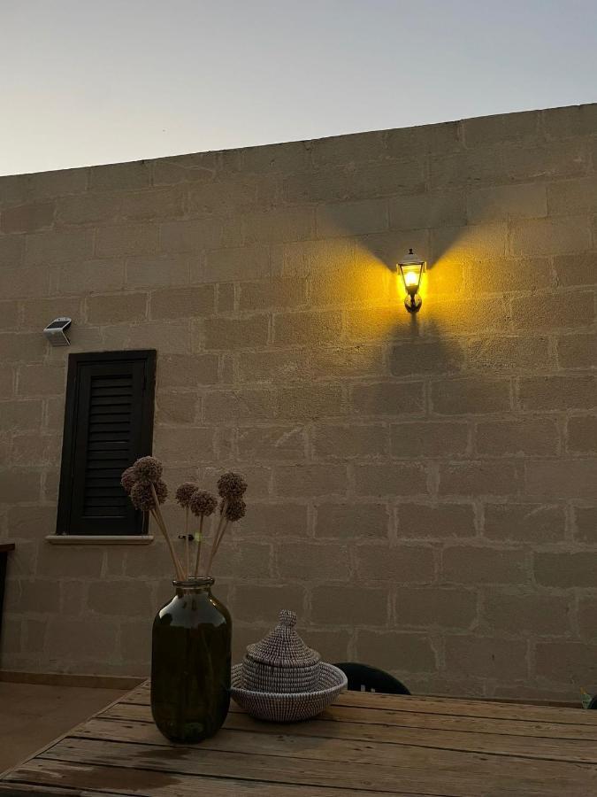 La Finestra A Tramontana Apartment Favignana Exterior photo